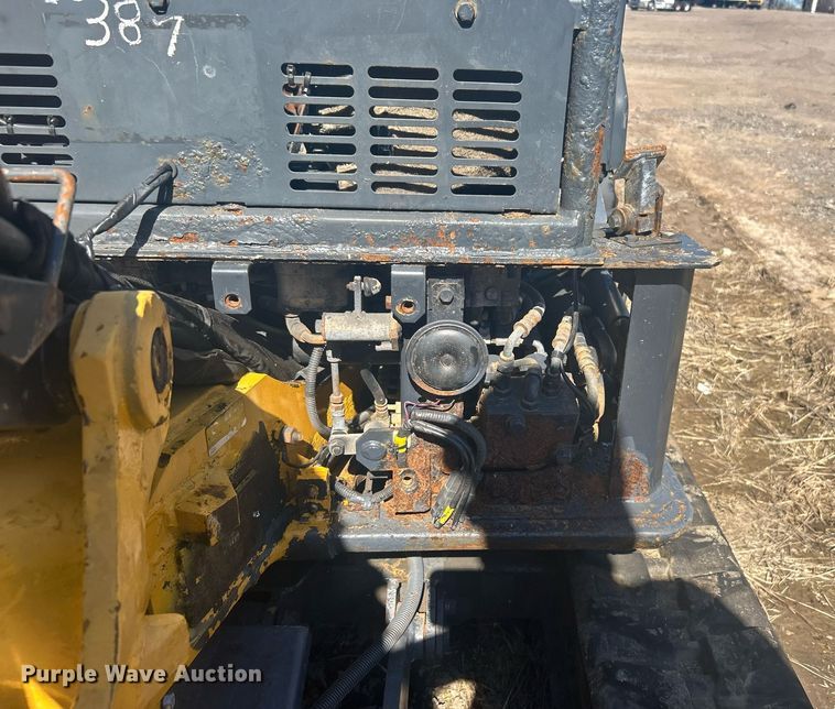 image for item EG1240 John Deere mini excavator