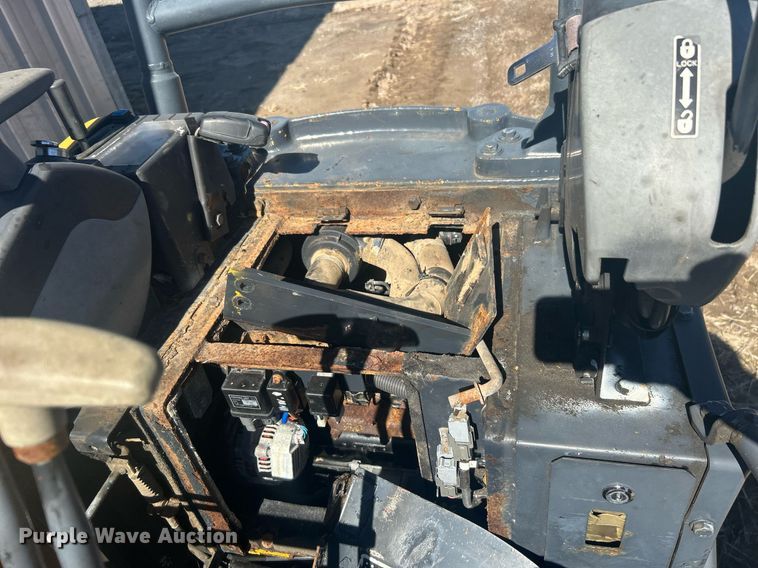 image for item EG1240 John Deere mini excavator