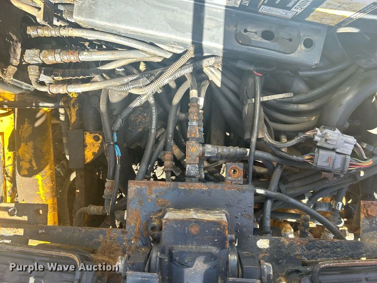 image for item EG1240 John Deere mini excavator