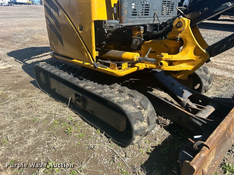 image for item EG1240 John Deere mini excavator