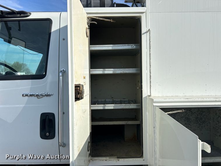 image for item EG1251 2013 International  440 SBA utility / service truck