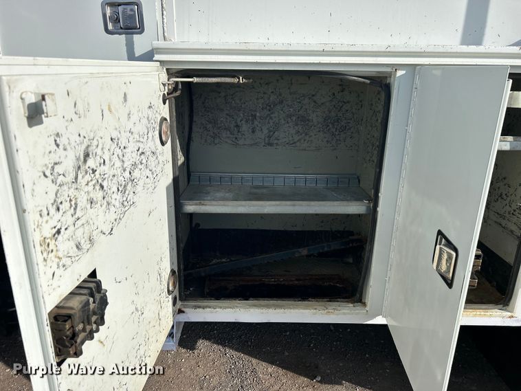 image for item EG1251 2013 International  440 SBA utility / service truck