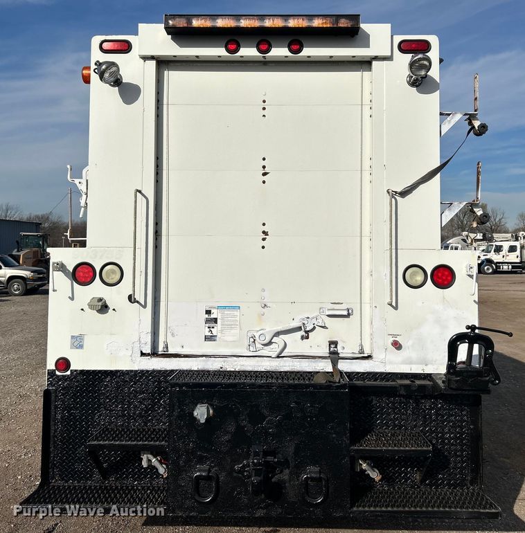 image for item EG1251 2013 International  440 SBA utility / service truck