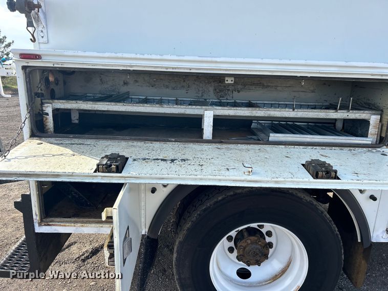 image for item EG1251 2013 International  440 SBA utility / service truck