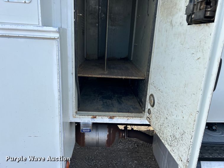 image for item EG1251 2013 International  440 SBA utility / service truck