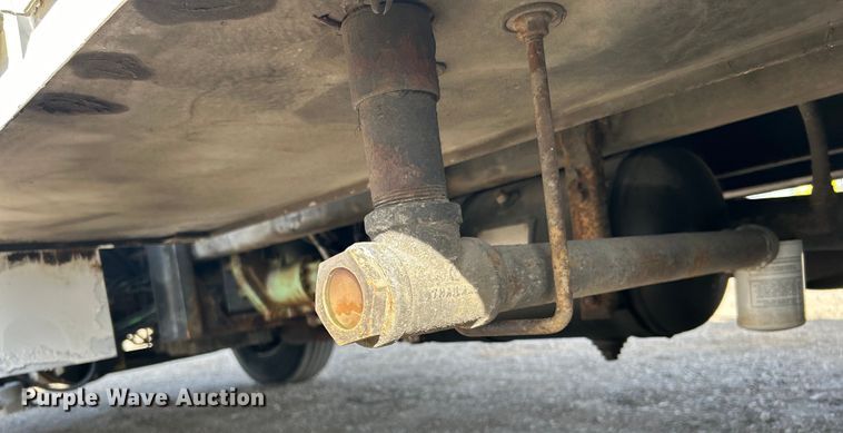 image for item EG1251 2013 International  440 SBA utility / service truck