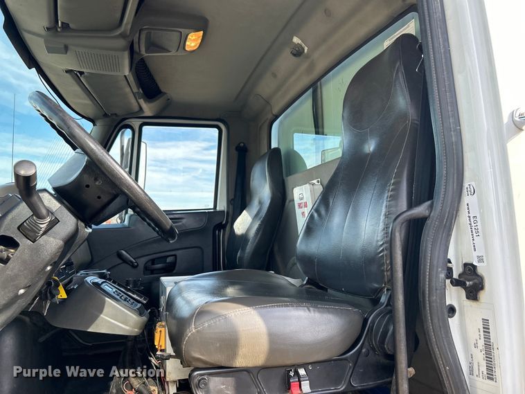 image for item EG1251 2013 International  440 SBA utility / service truck