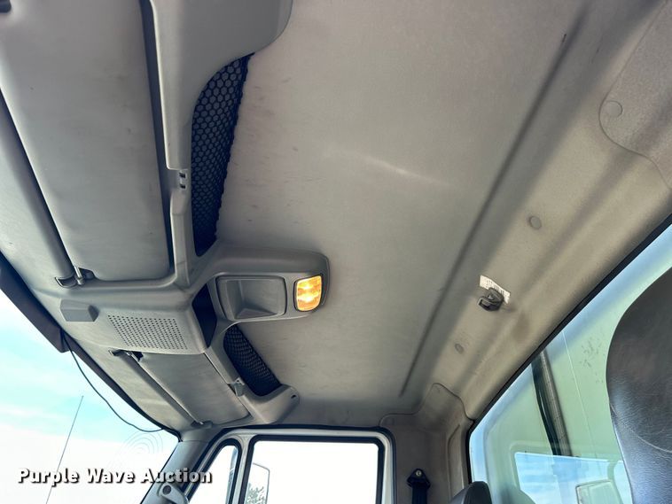 image for item EG1251 2013 International  440 SBA utility / service truck