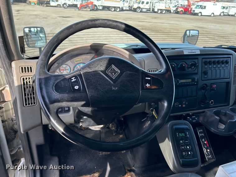 image for item EG1251 2013 International  440 SBA utility / service truck