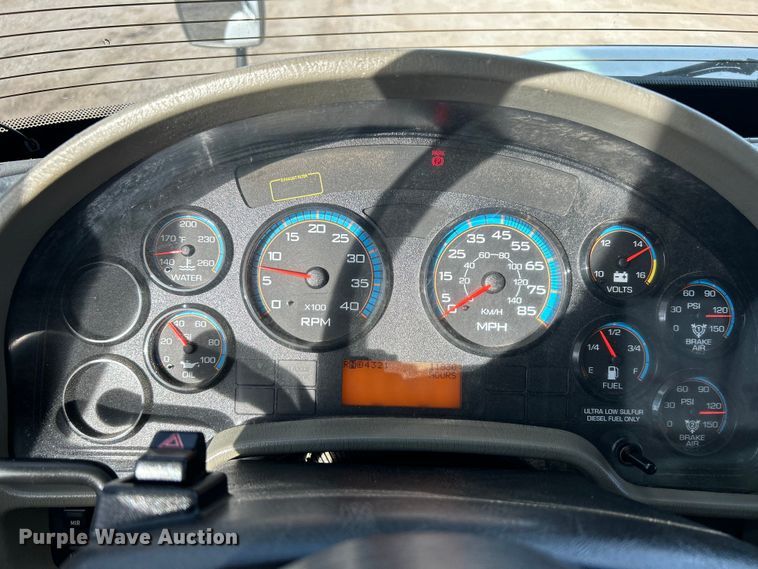 image for item EG1251 2013 International  440 SBA utility / service truck