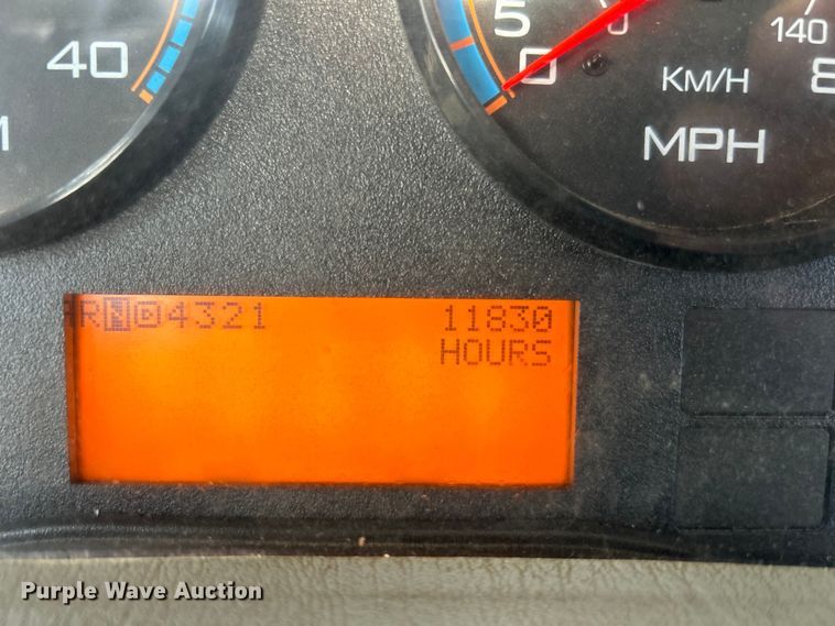 image for item EG1251 2013 International  440 SBA utility / service truck