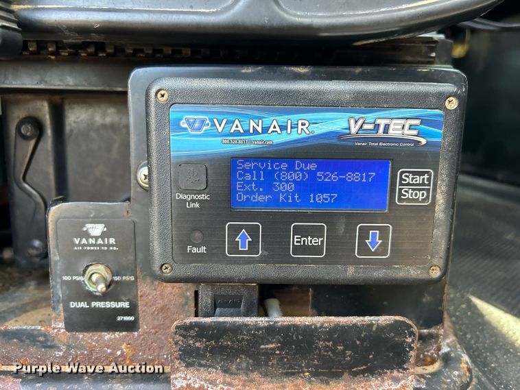 image for item EG1251 2013 International  440 SBA utility / service truck