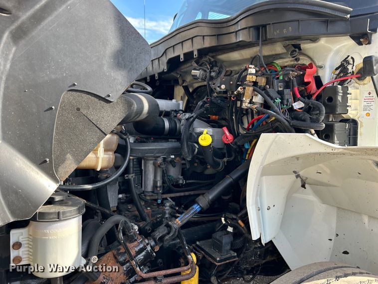 image for item EG1251 2013 International  440 SBA utility / service truck