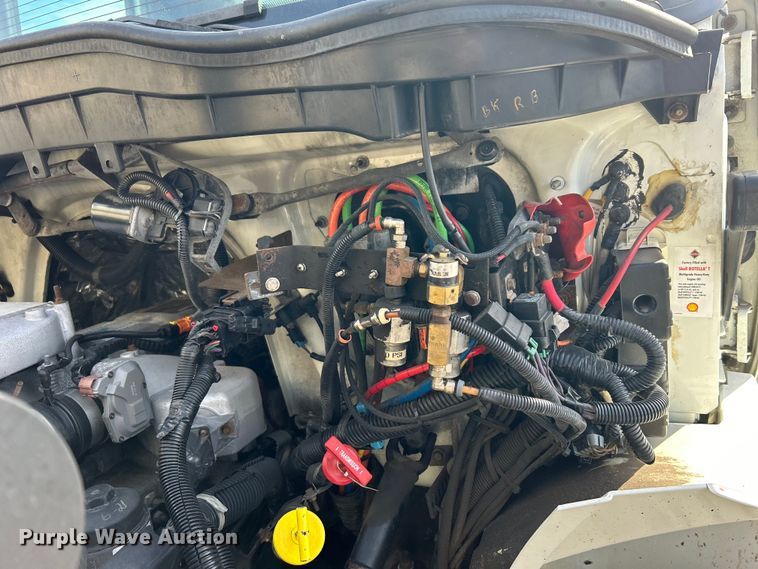 image for item EG1251 2013 International  440 SBA utility / service truck