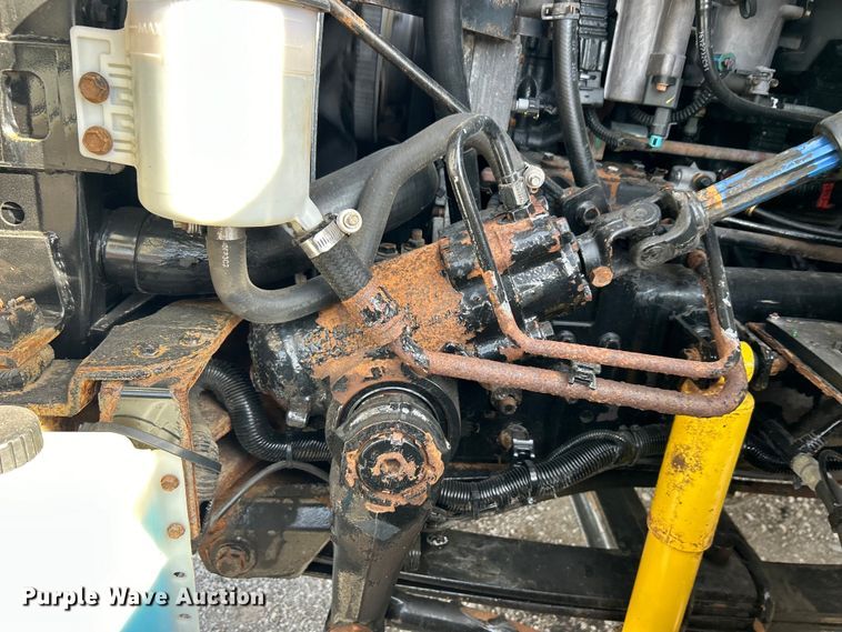 image for item EG1251 2013 International  440 SBA utility / service truck