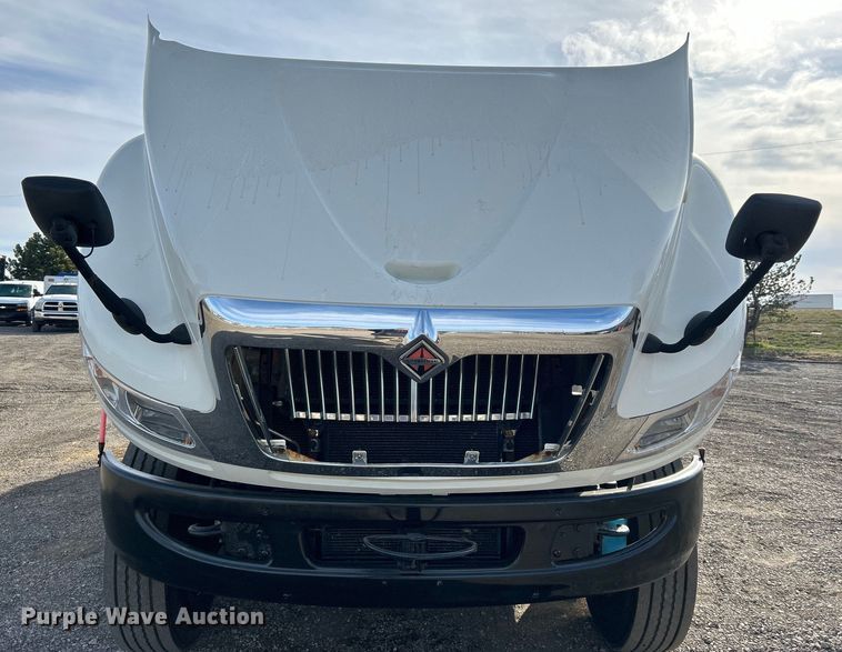 image for item EG1251 2013 International  440 SBA utility / service truck