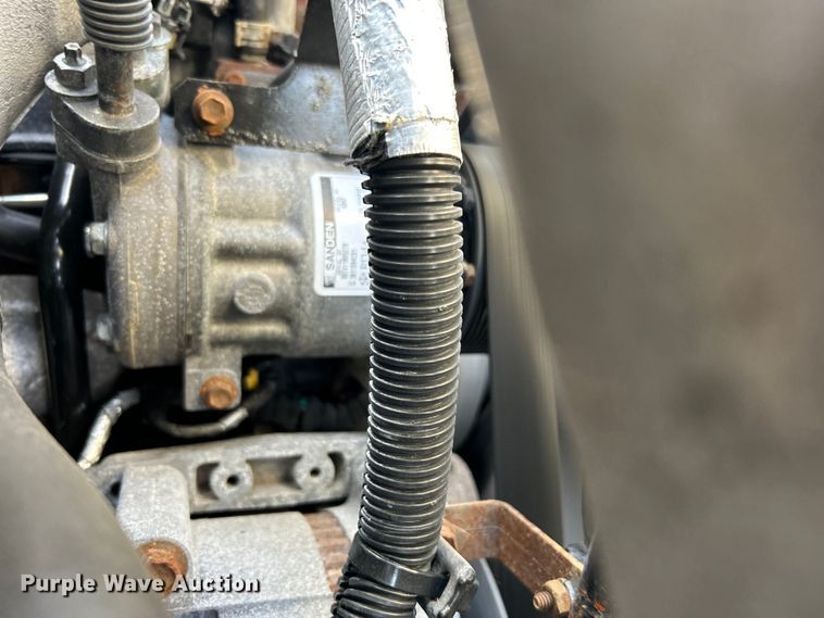 image for item EG1251 2013 International  440 SBA utility / service truck