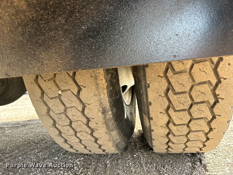 image for item EG1251 2013 International  440 SBA utility / service truck