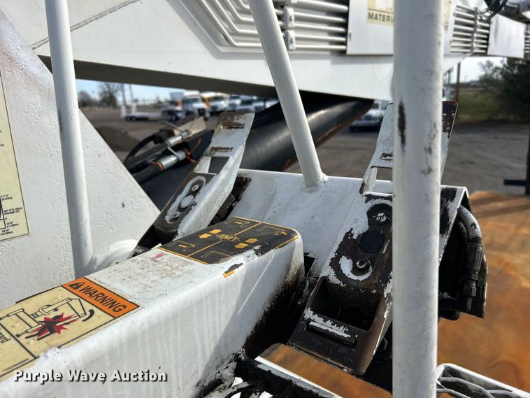 image for item EG1252 2002 Sterling L-Line crane truck