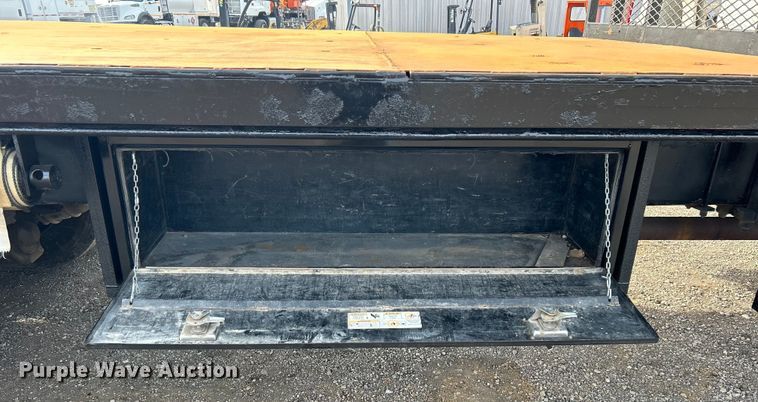 image for item EG1252 2002 Sterling L-Line crane truck