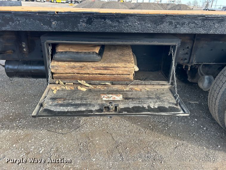 image for item EG1252 2002 Sterling L-Line crane truck