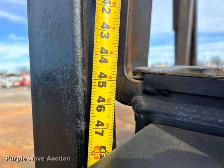 image for item EG1252 2002 Sterling L-Line crane truck