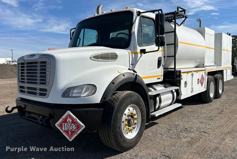 image for item EG1253 2012 Freightliner  Business Class M2 fuel / lube truck