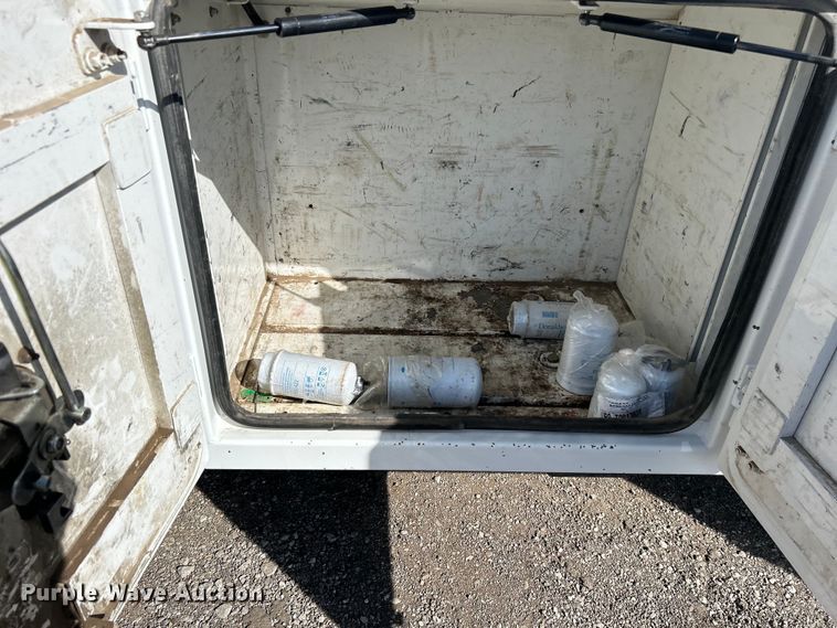 image for item EG1253 2012 Freightliner  Business Class M2 fuel / lube truck