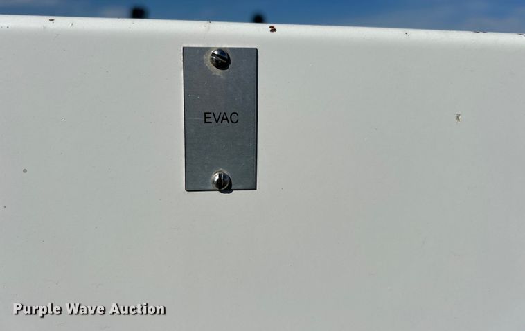 image for item EG1253 2012 Freightliner  Business Class M2 fuel / lube truck