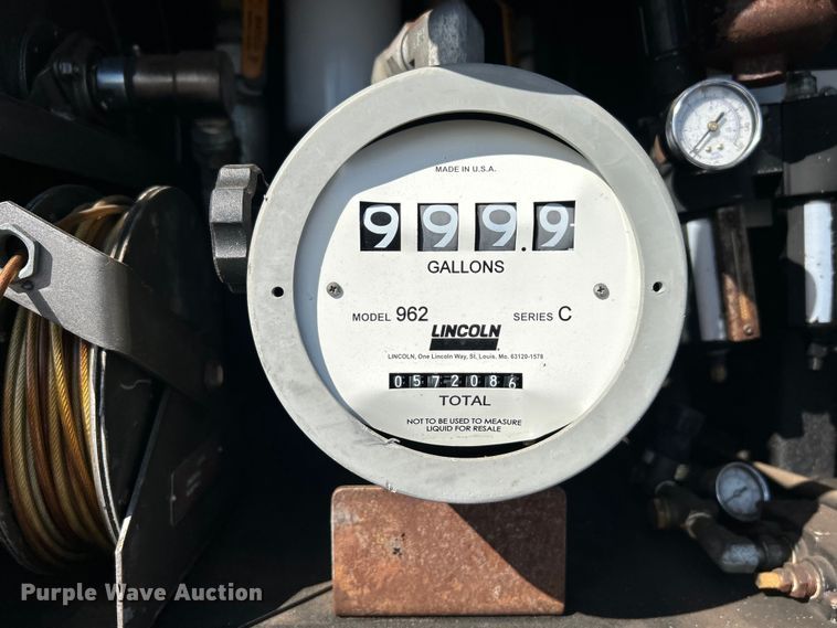 image for item EG1253 2012 Freightliner  Business Class M2 fuel / lube truck