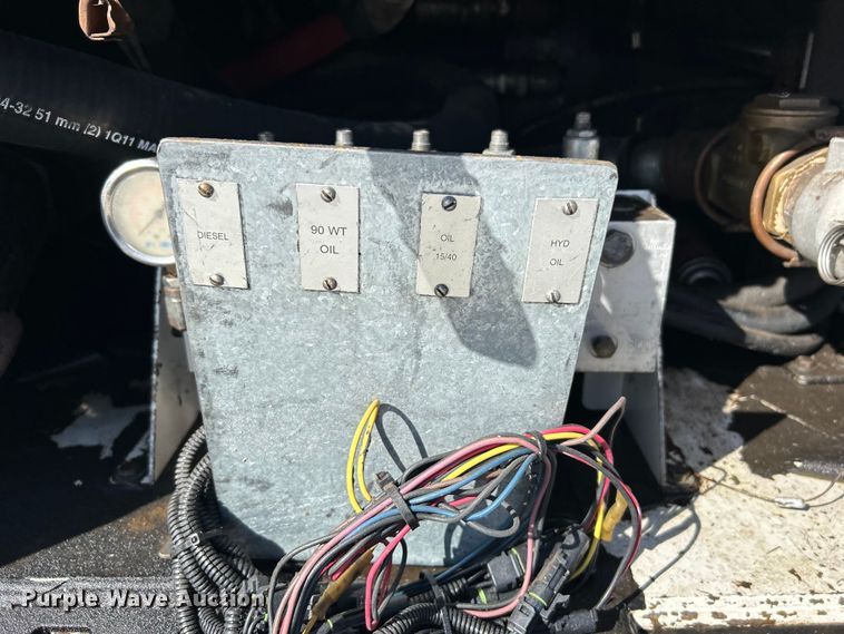 image for item EG1253 2012 Freightliner  Business Class M2 fuel / lube truck