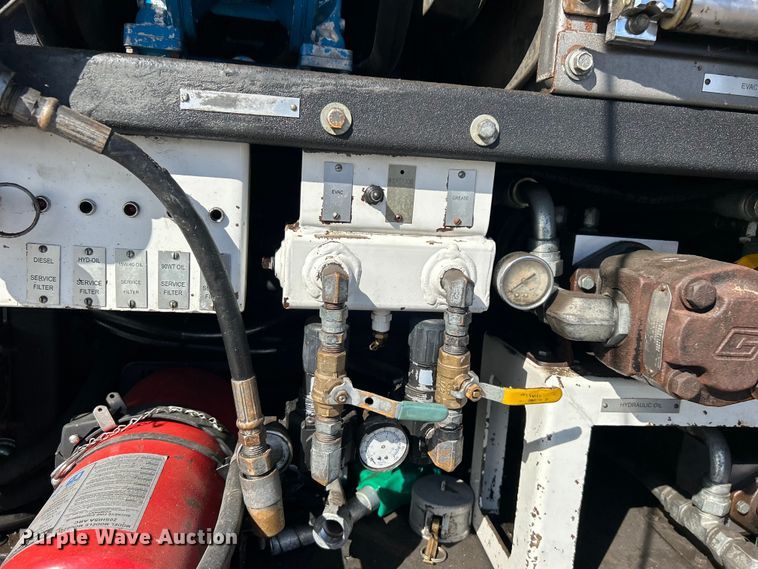 image for item EG1253 2012 Freightliner  Business Class M2 fuel / lube truck