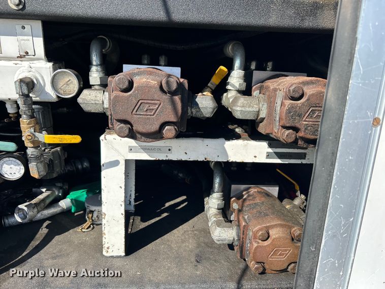 image for item EG1253 2012 Freightliner  Business Class M2 fuel / lube truck