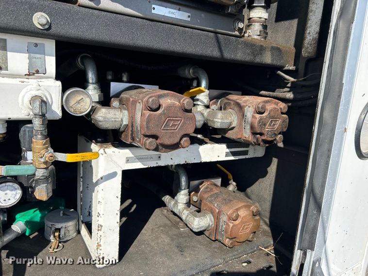 image for item EG1253 2012 Freightliner  Business Class M2 fuel / lube truck