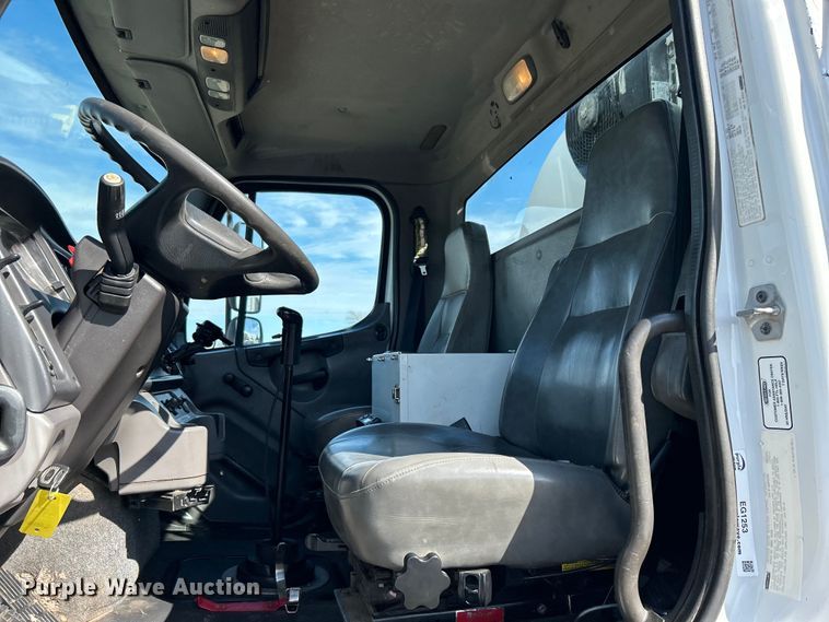 image for item EG1253 2012 Freightliner  Business Class M2 fuel / lube truck