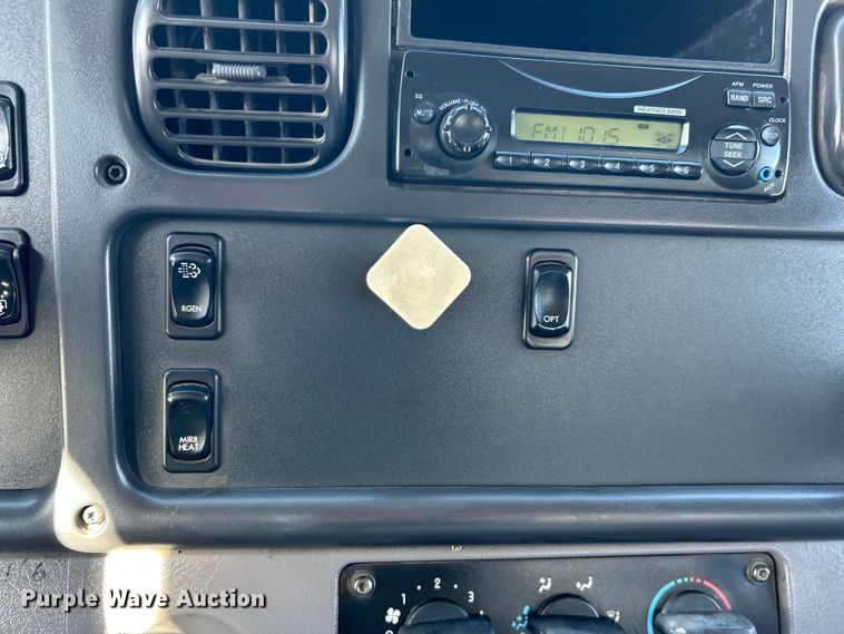 image for item EG1253 2012 Freightliner  Business Class M2 fuel / lube truck