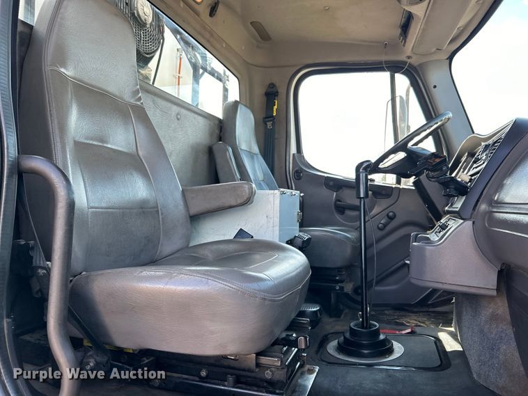 image for item EG1253 2012 Freightliner  Business Class M2 fuel / lube truck