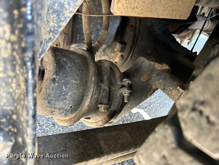 image for item EG1253 2012 Freightliner  Business Class M2 fuel / lube truck