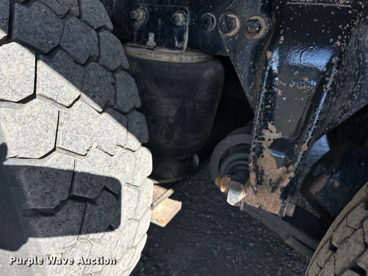 image for item EG1253 2012 Freightliner  Business Class M2 fuel / lube truck