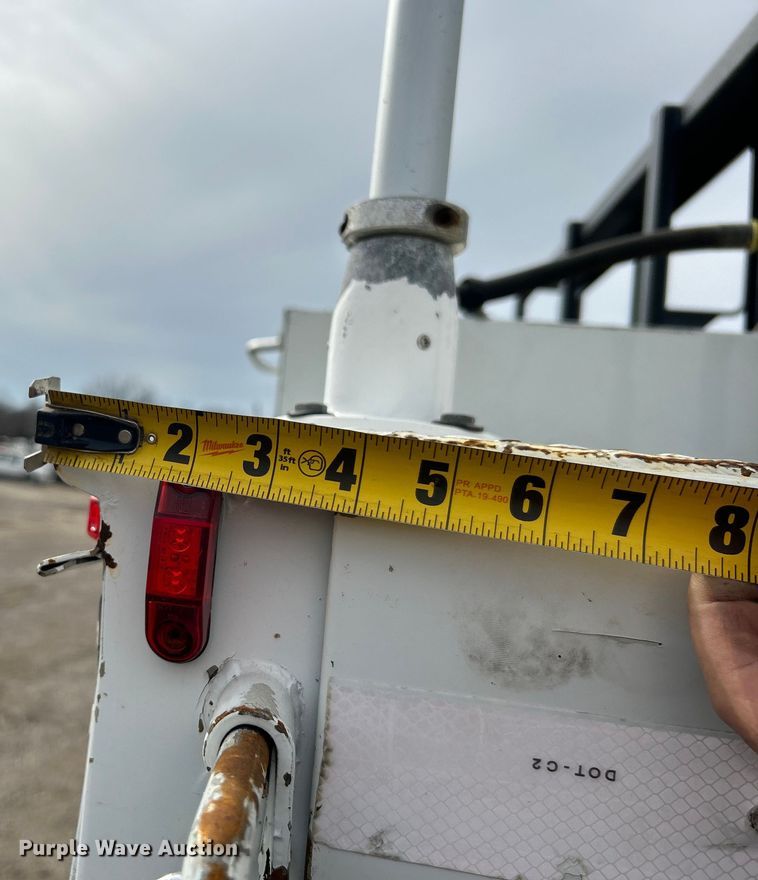 image for item EG1262 2013 Ford F650 Super Duty utility / service truck