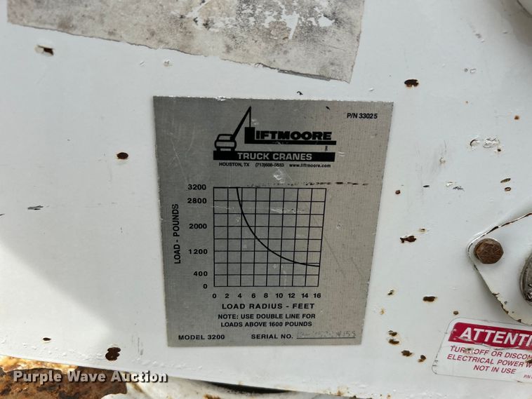 image for item EG1262 2013 Ford F650 Super Duty utility / service truck