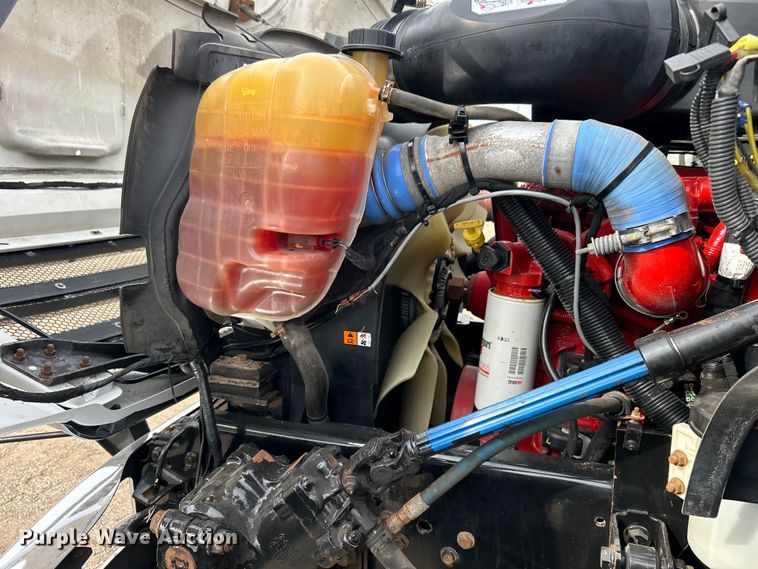 image for item EG1262 2013 Ford F650 Super Duty utility / service truck