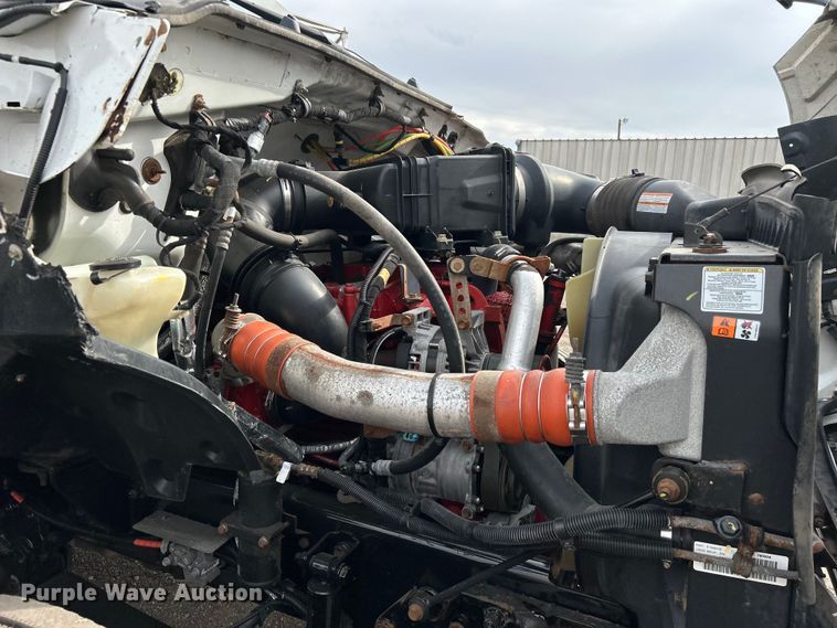 image for item EG1262 2013 Ford F650 Super Duty utility / service truck