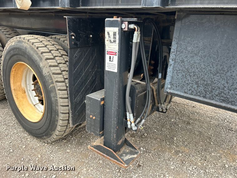 image for item EG1263 2006 Sterling L-Line crane truck