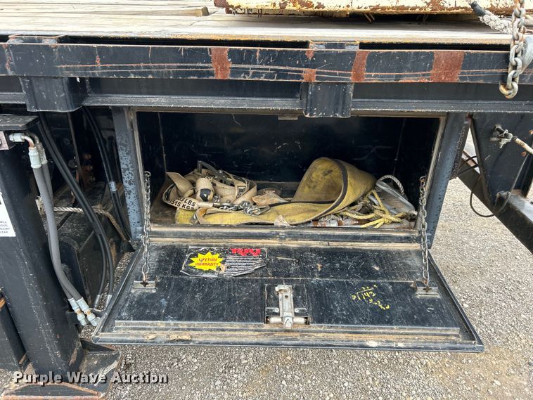 image for item EG1263 2006 Sterling L-Line crane truck