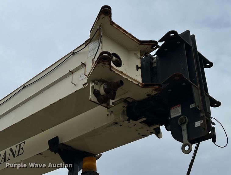 image for item EG1263 2006 Sterling L-Line crane truck