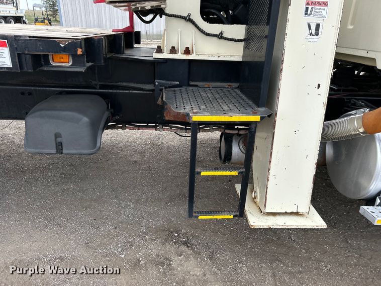 image for item EG1263 2006 Sterling L-Line crane truck