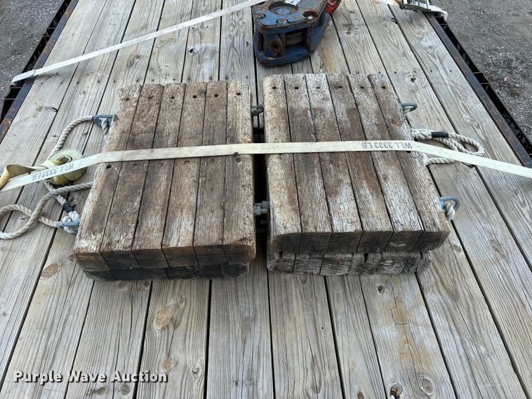 image for item EG1263 2006 Sterling L-Line crane truck