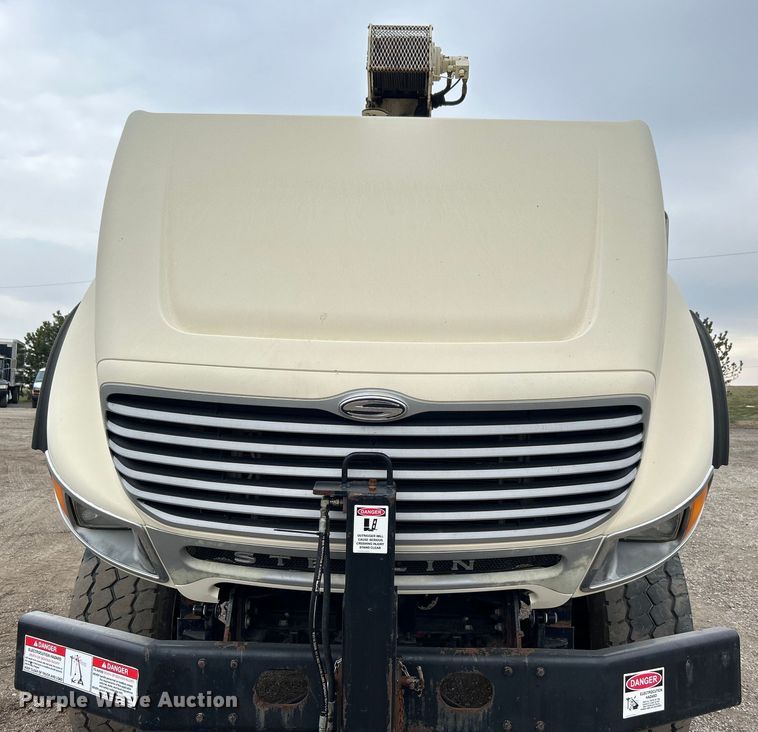 image for item EG1263 2006 Sterling L-Line crane truck