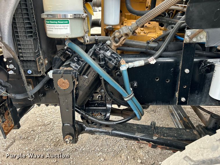 image for item EG1263 2006 Sterling L-Line crane truck